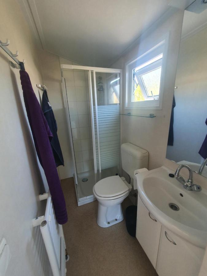 Gezellig Chalet Op Een Prachtige Plek In Drenthe Met Vrij Uitzicht Villa Tynaarlo Luaran gambar