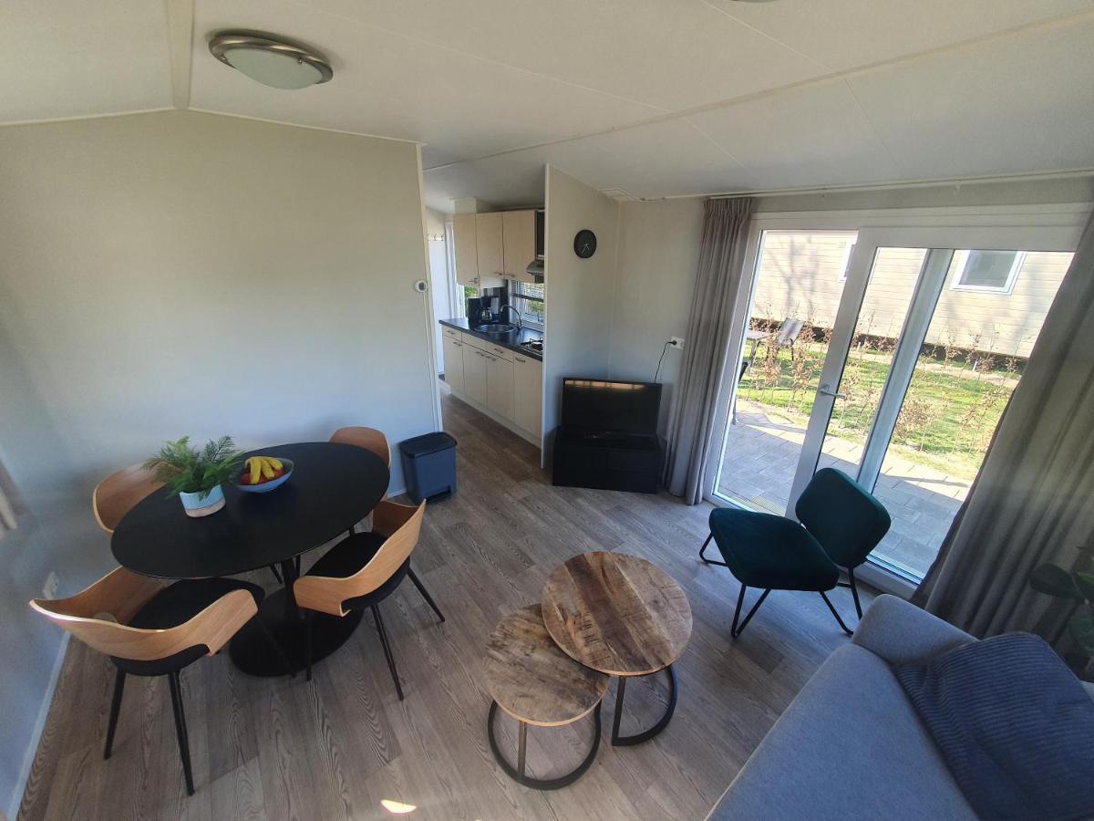 Gezellig Chalet Op Een Prachtige Plek In Drenthe Met Vrij Uitzicht Villa Tynaarlo Luaran gambar